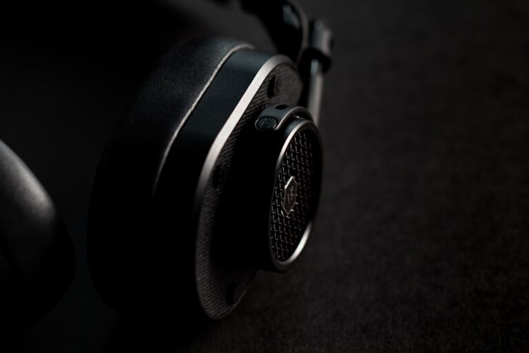 Discover the Ultimate Sound Experience with Echo Harmony Headphones